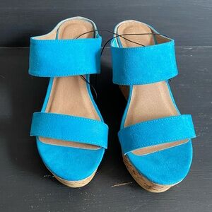 NWT Sz 9W Lane Bryant Turquoise Wedges